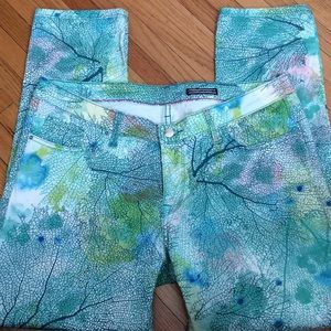 🎉HP🎉Tommy Hilfiger abstract tree in batik style